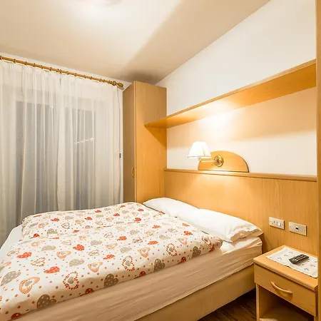 Garni Tyrolia Penzion 3*